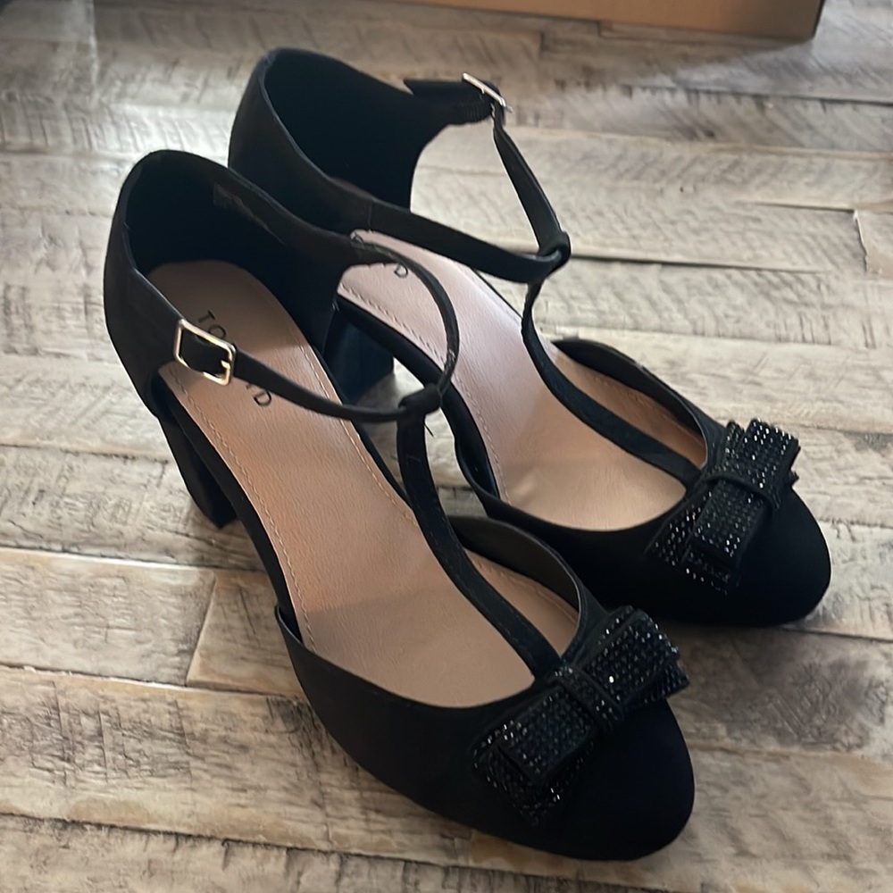 TORRID NWT T-STRAP MARY JANE HEEL SHOE - FAUX SUEDE BLACK (WW)